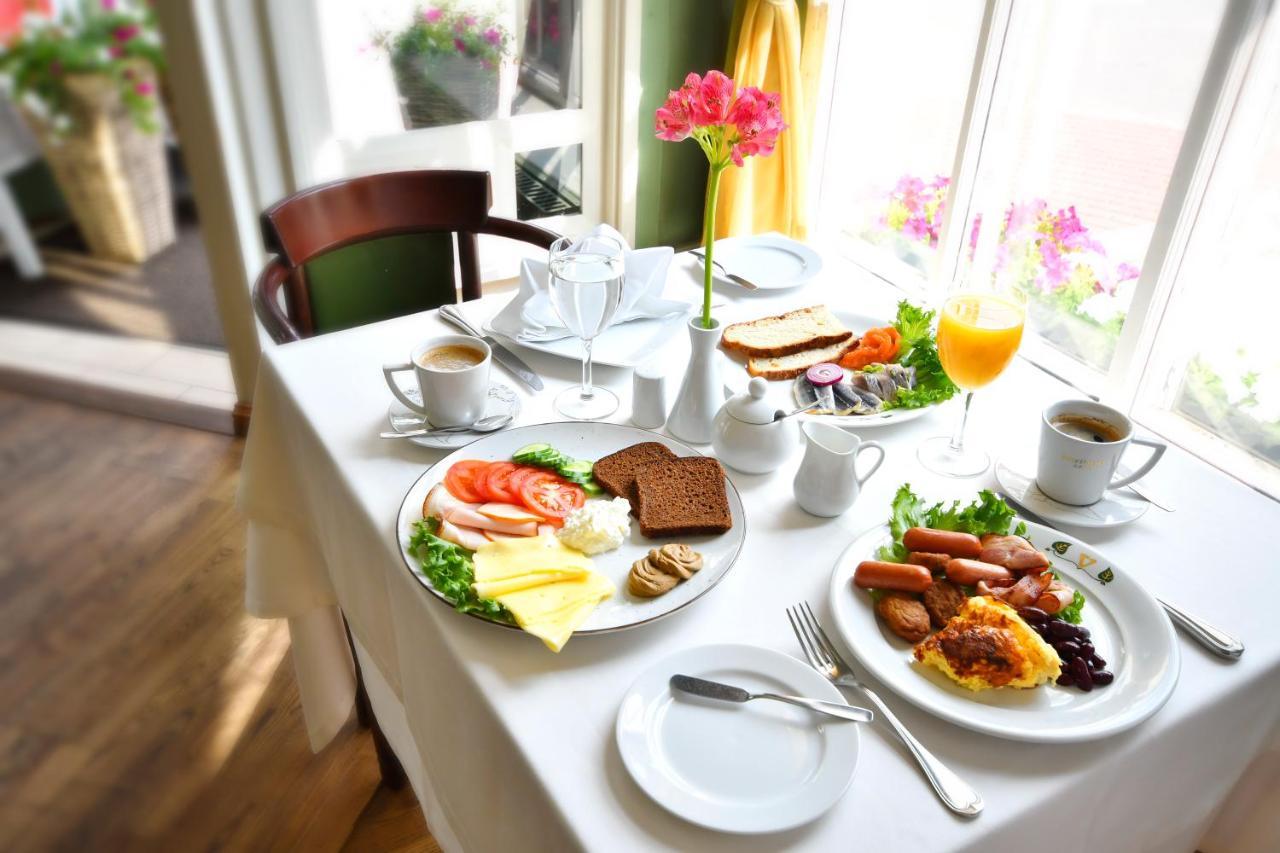 Hotel Victoria Пярну Экстерьер фото